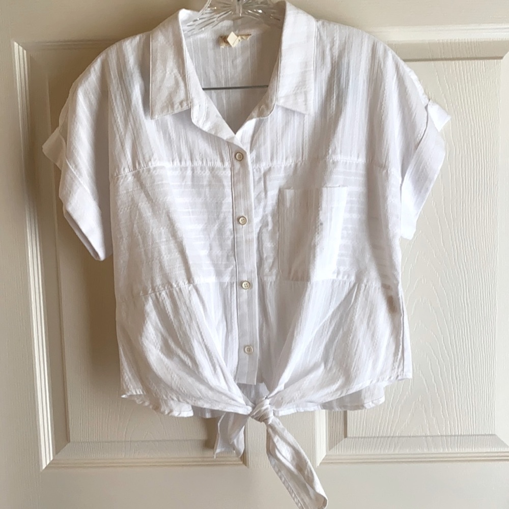 Tie front top